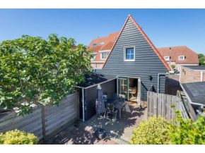 Quietly located house within walking distance of the beach